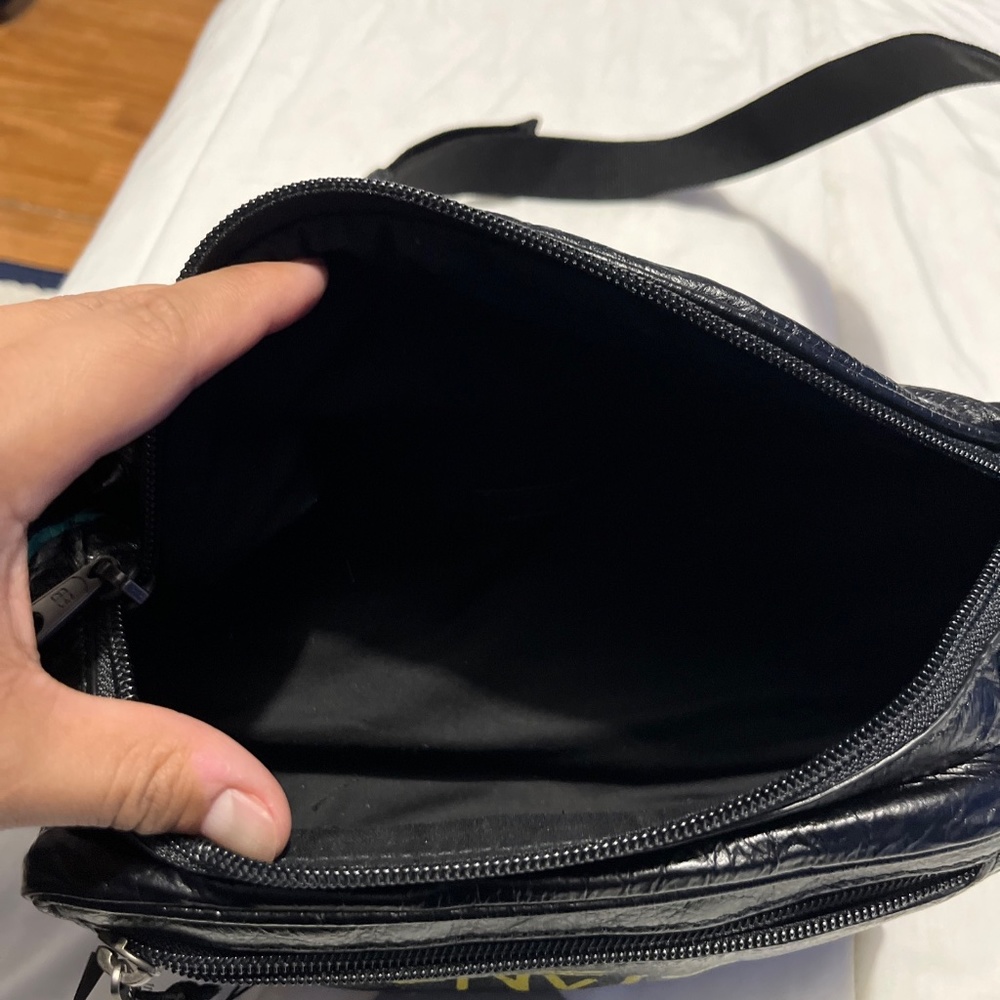 Balenciaga Graffiti Explorer Belt Bag Leather Medium Black Print Brand New - Picture 6 of 11